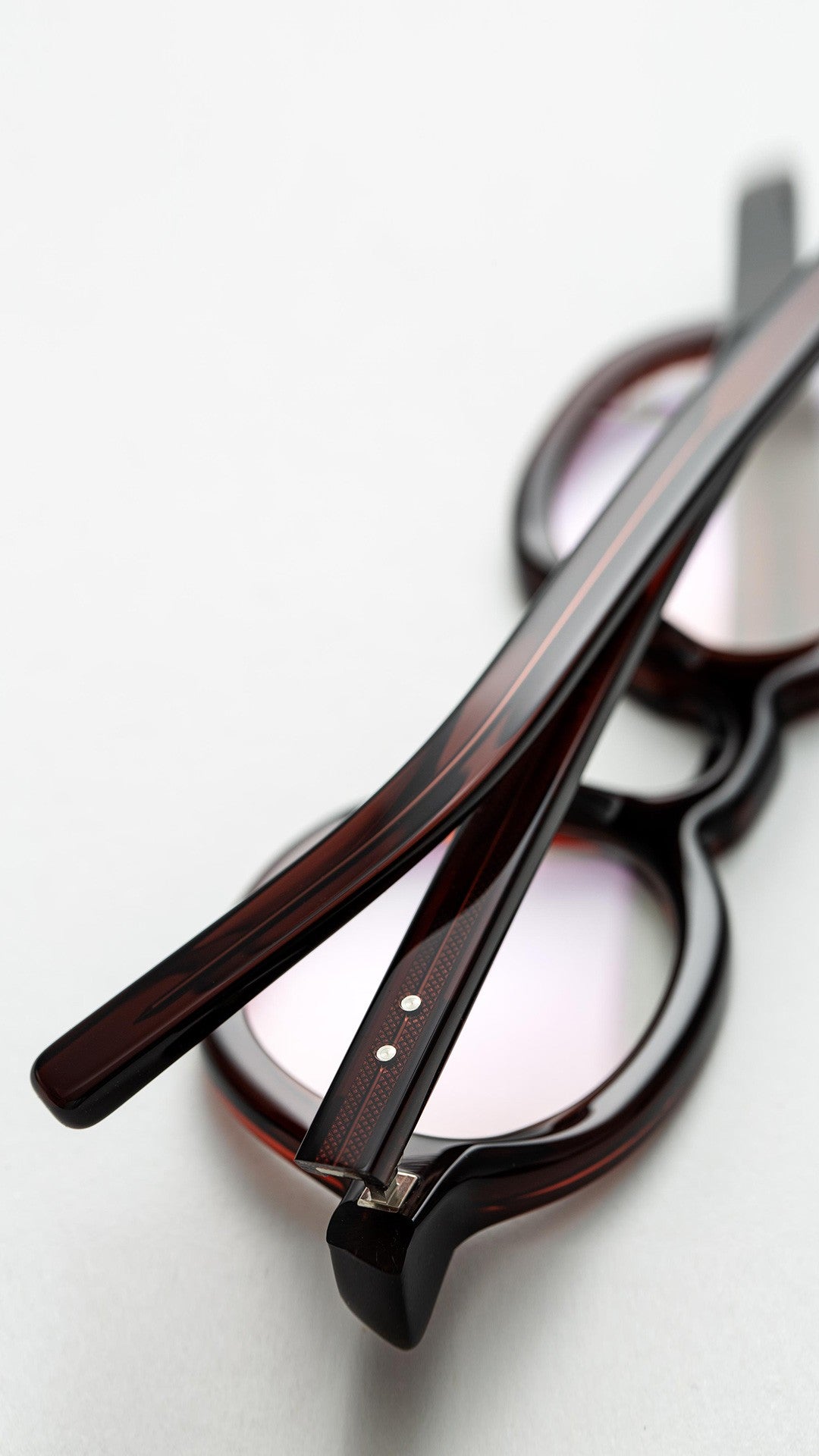 Oscar Magnuson Joy - Toga Red