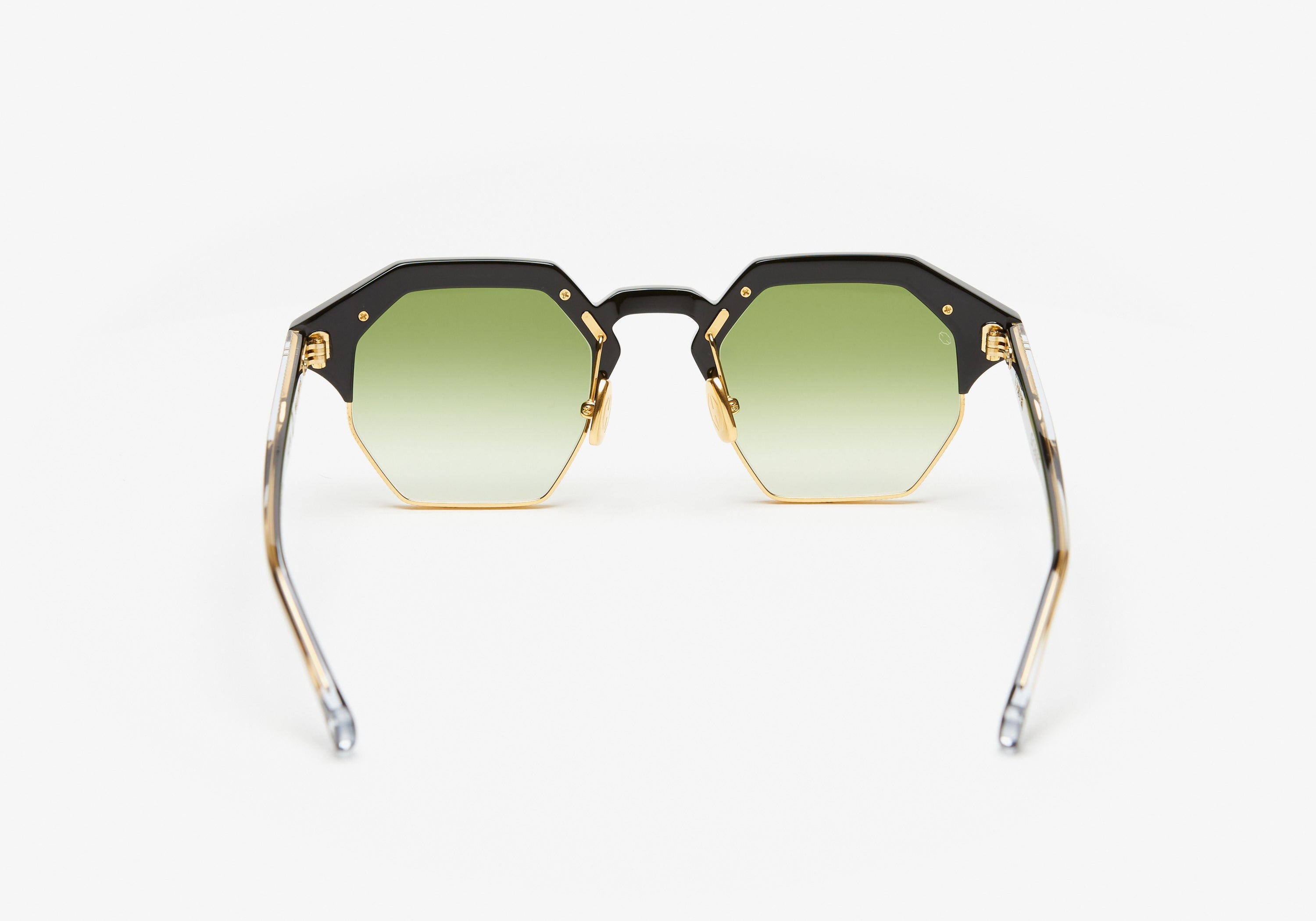 T HENRI Gullwing Asteroid