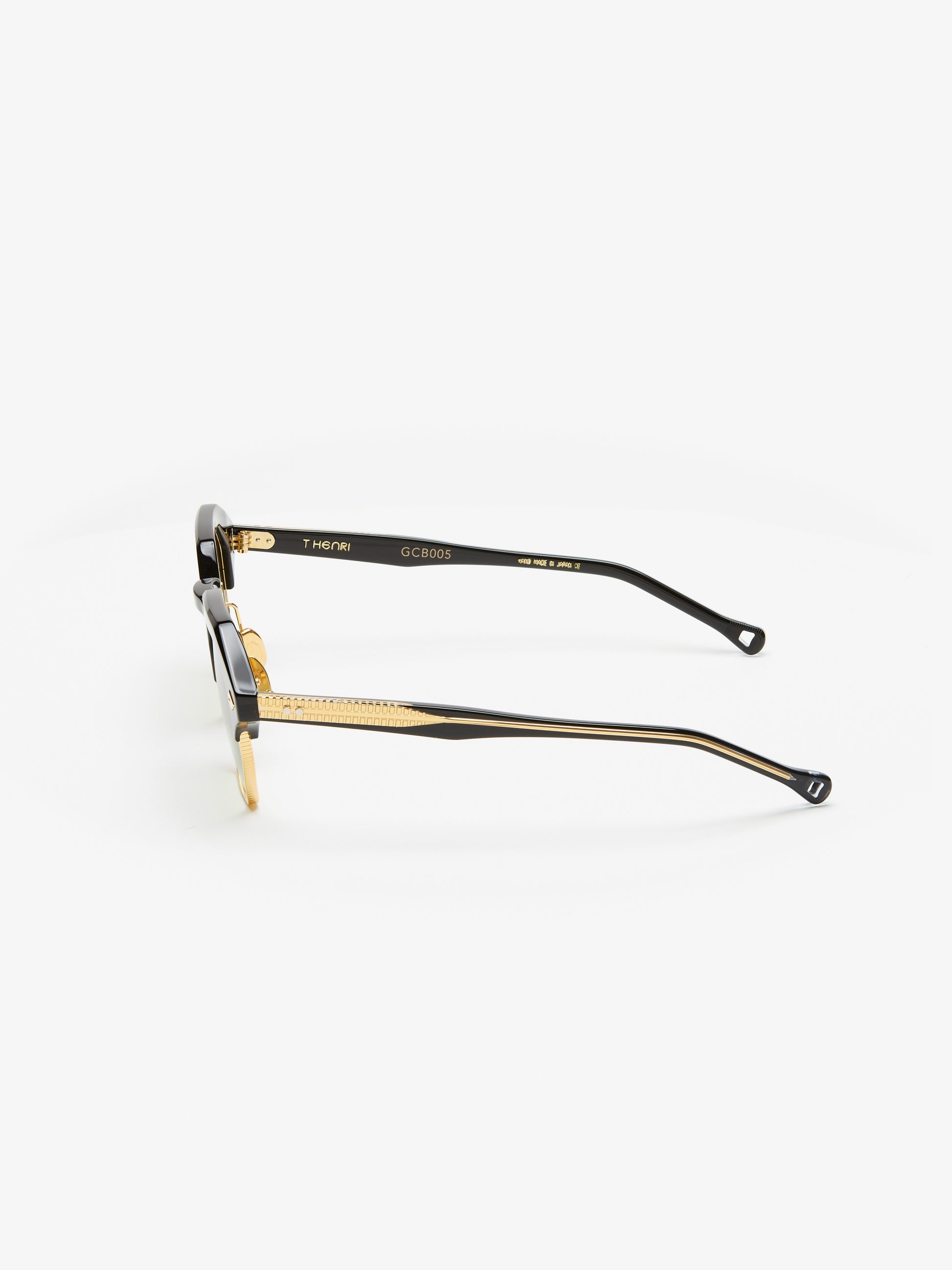 T HENRI Gullwing Asteroid