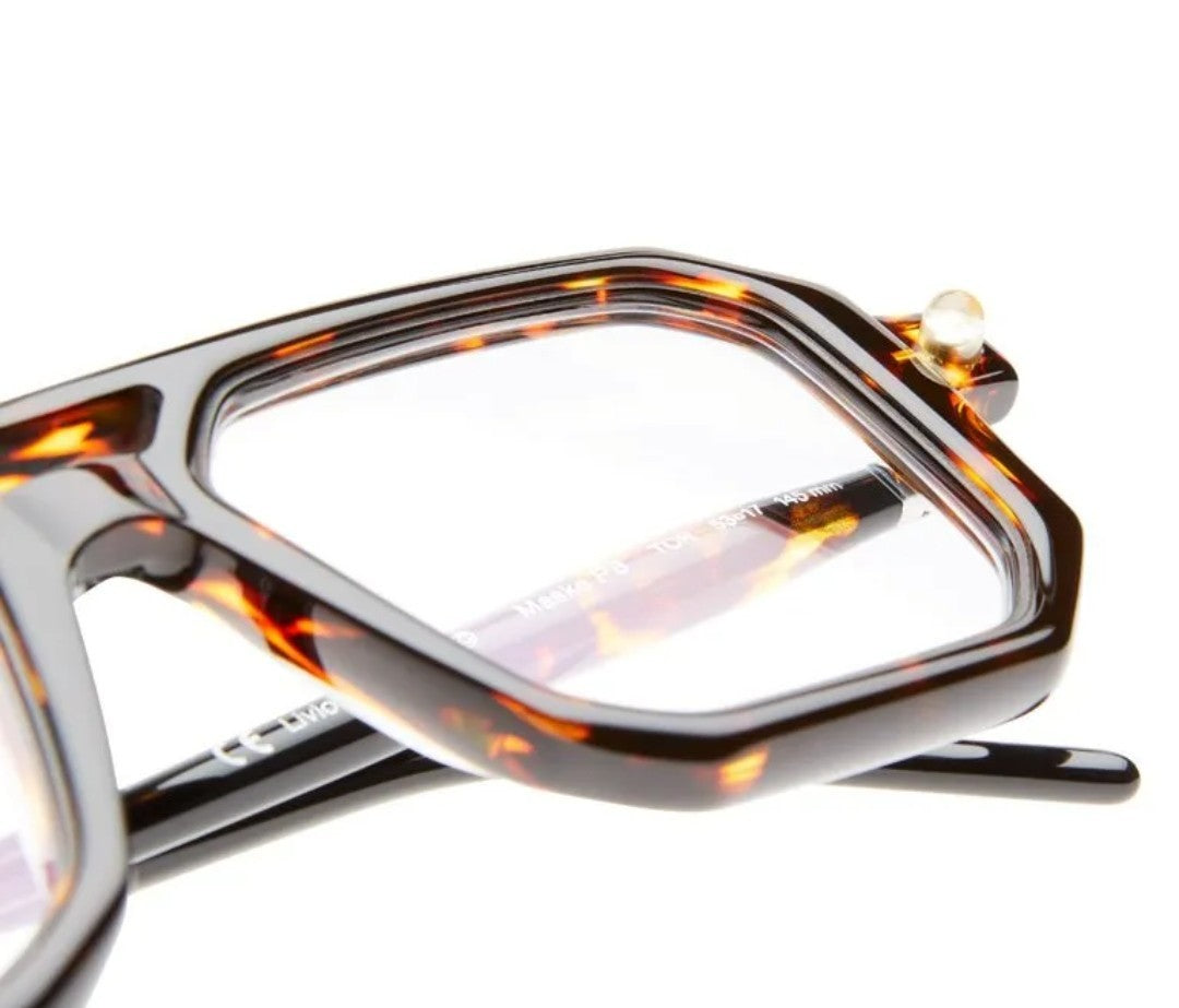 Kuboraum Mask P8 - Havana