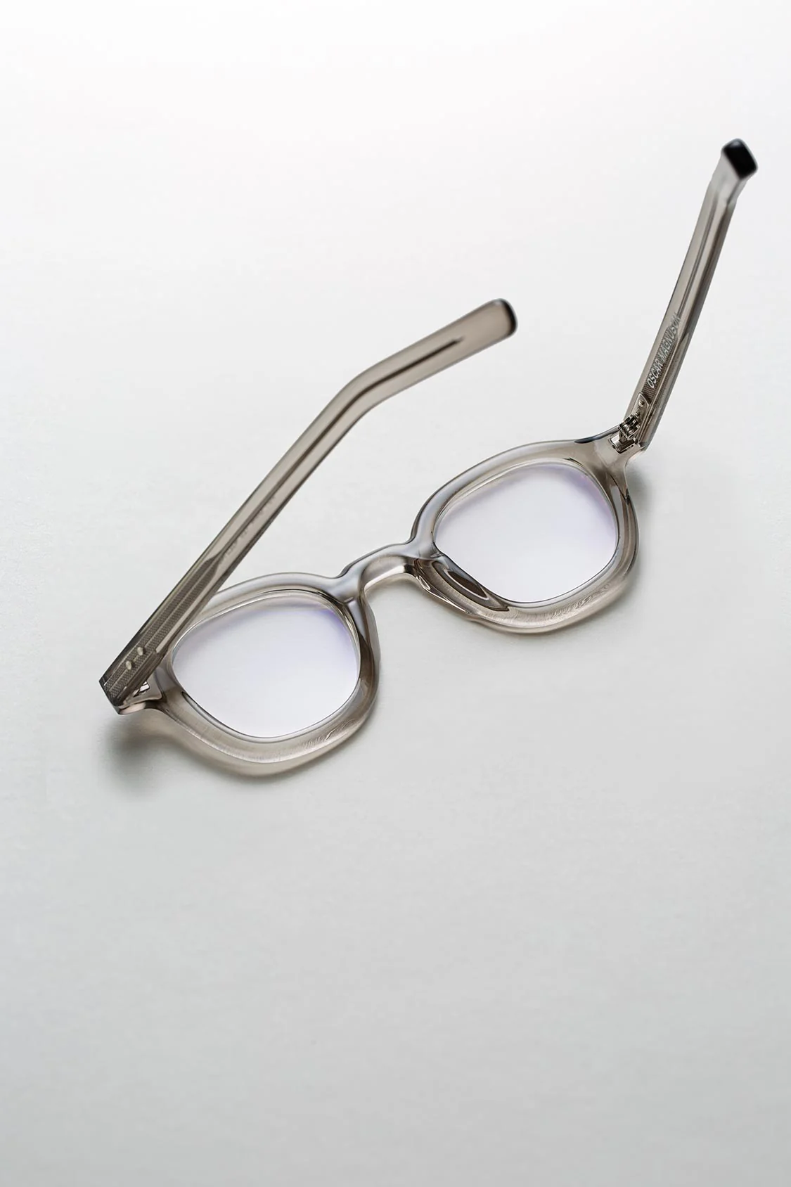 Oscar Magnuson Joy OM.4 - Warm Grey