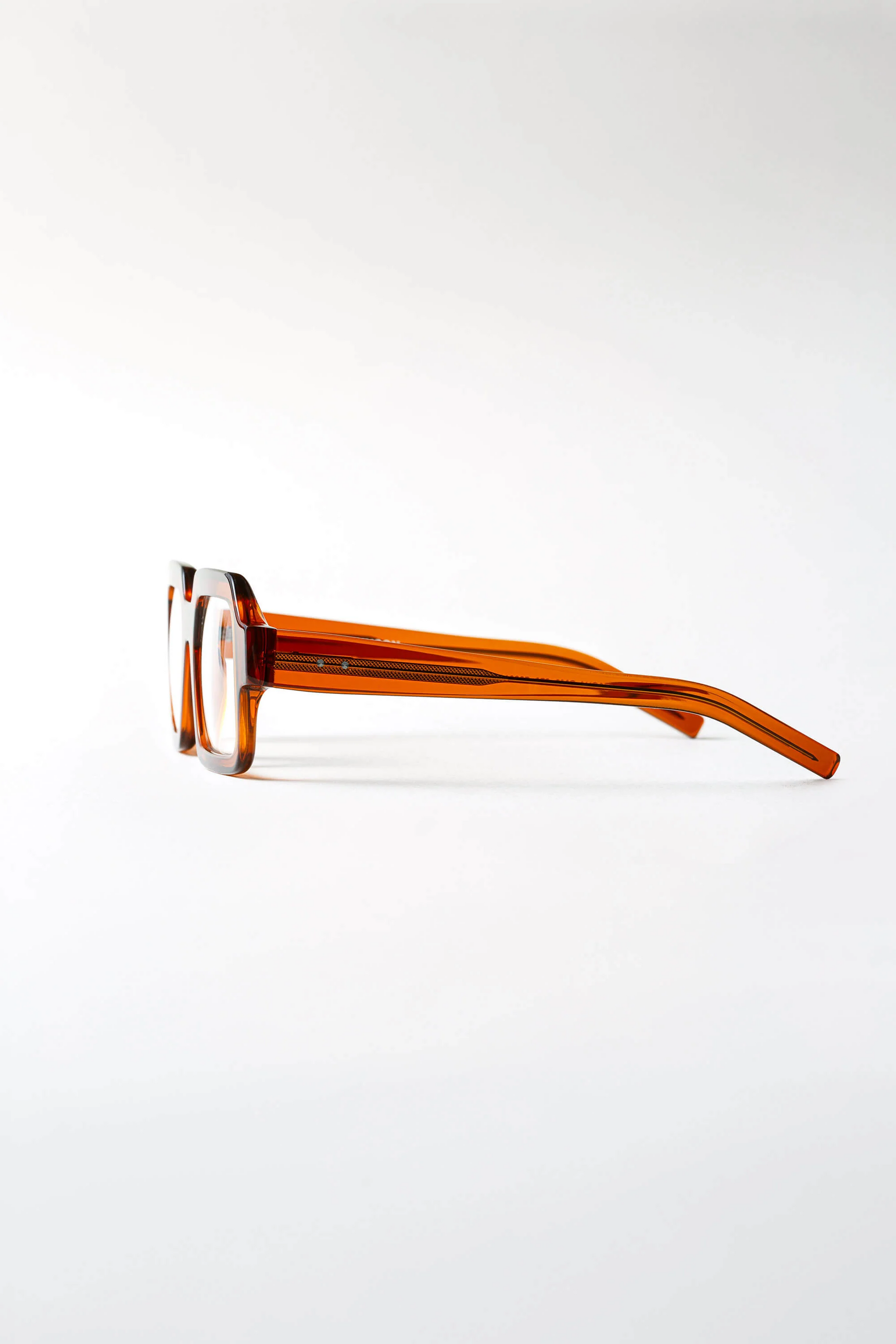 Oscar Magnuson Sasha OM.6 - Crystal Amber