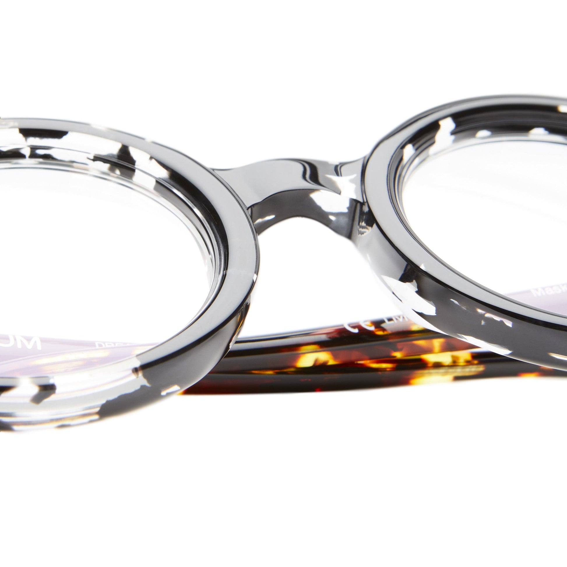 Kuboraum MASKE P1 - Transparent Havana+Black Shine