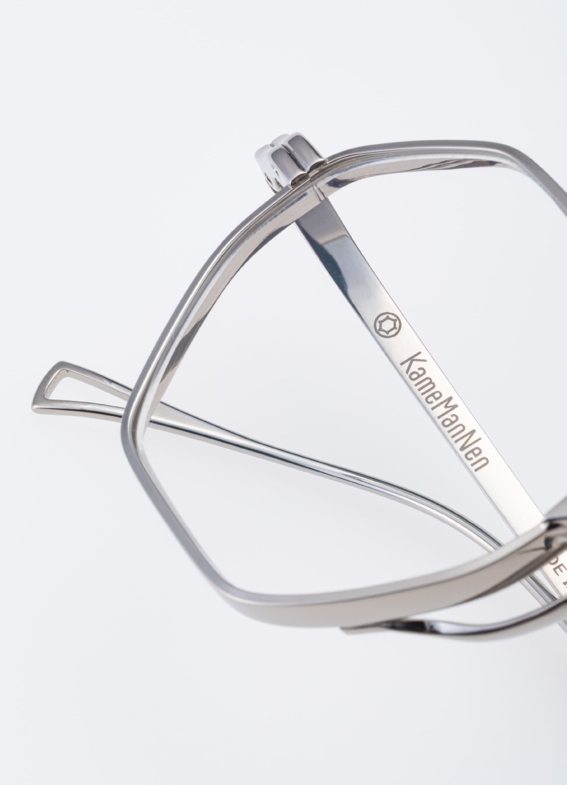 KameManNen kmn 152 - Silver