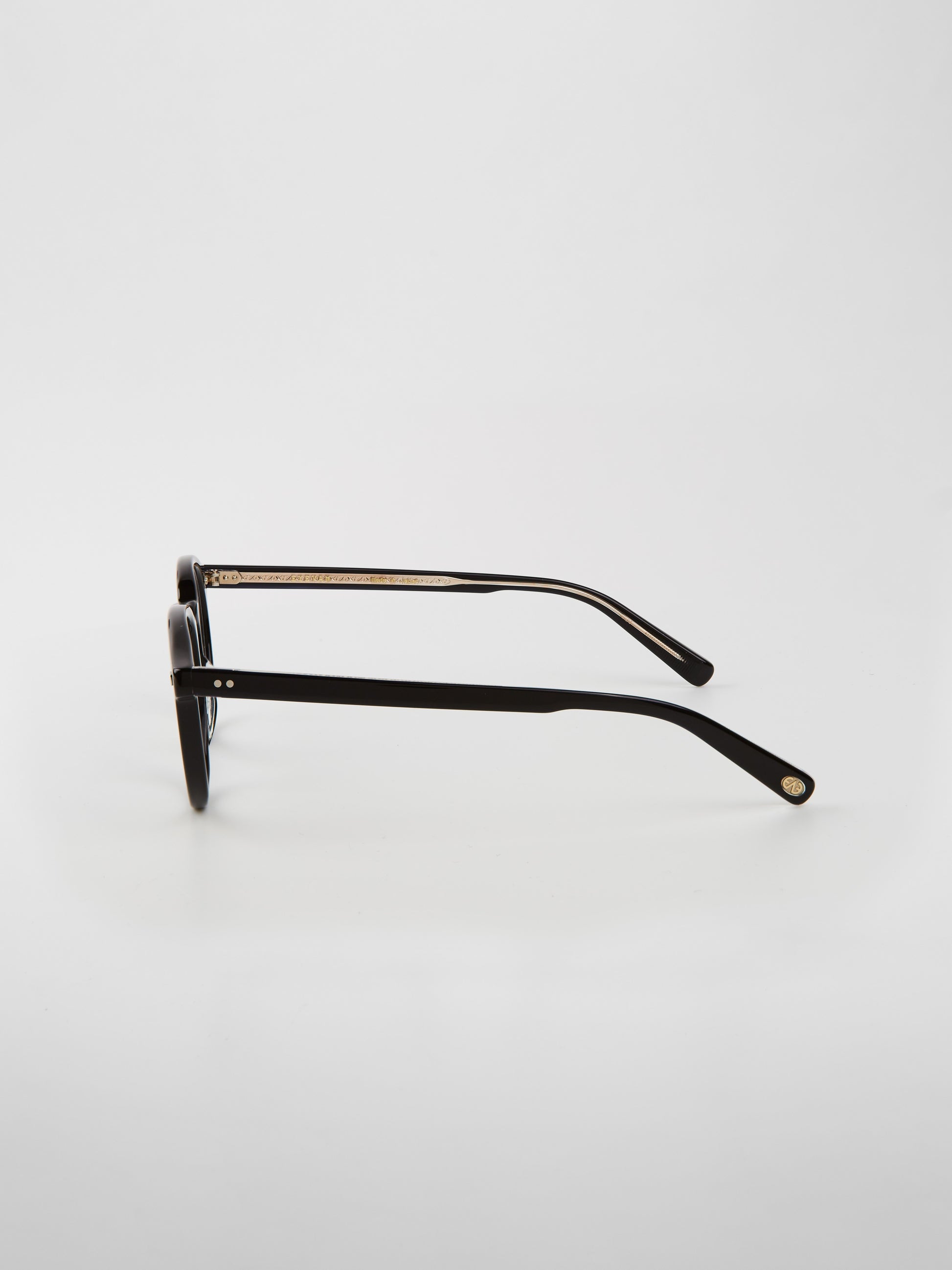 Eyevan Puerto - Black