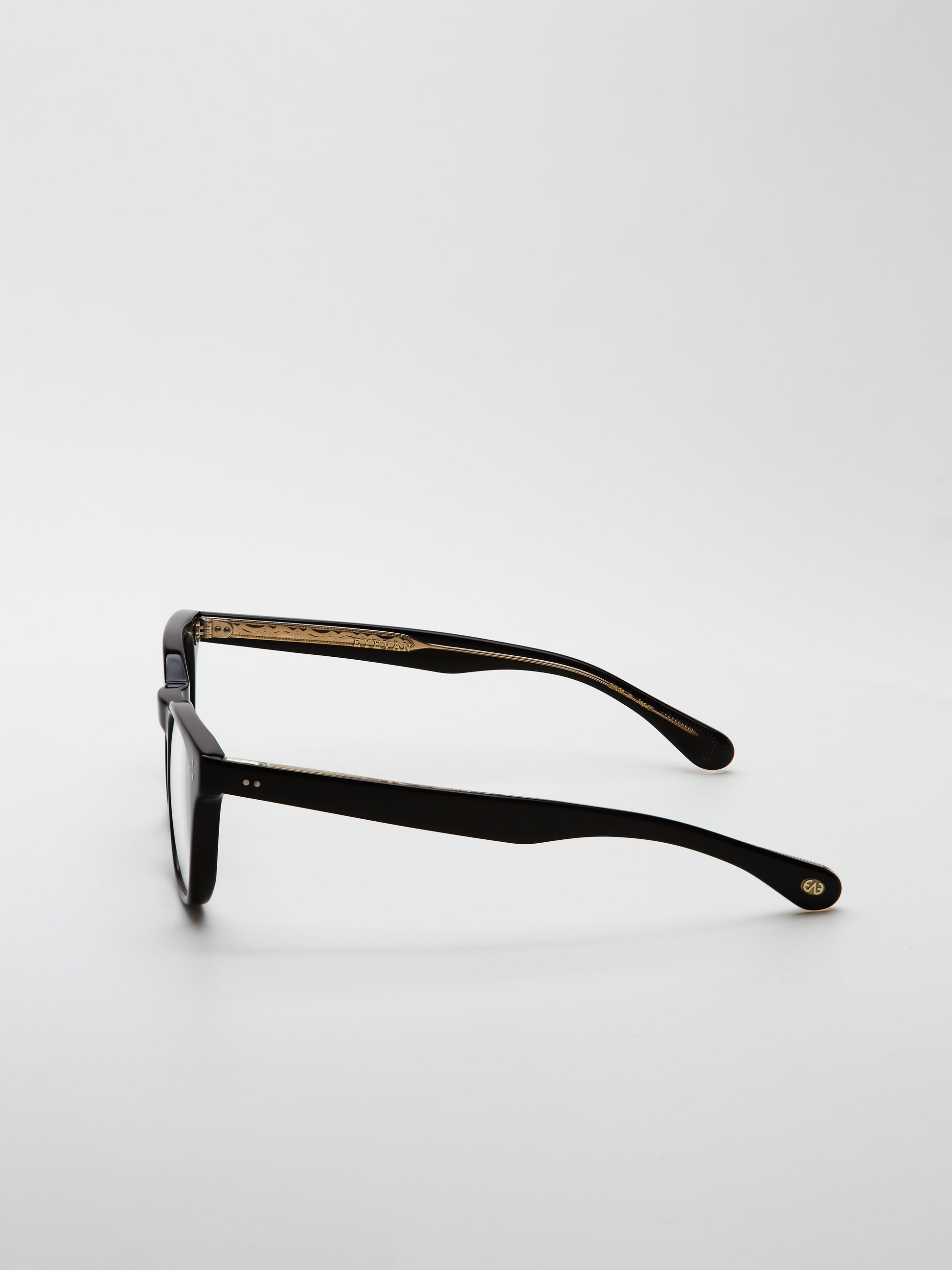 Eyevan Womack - Black