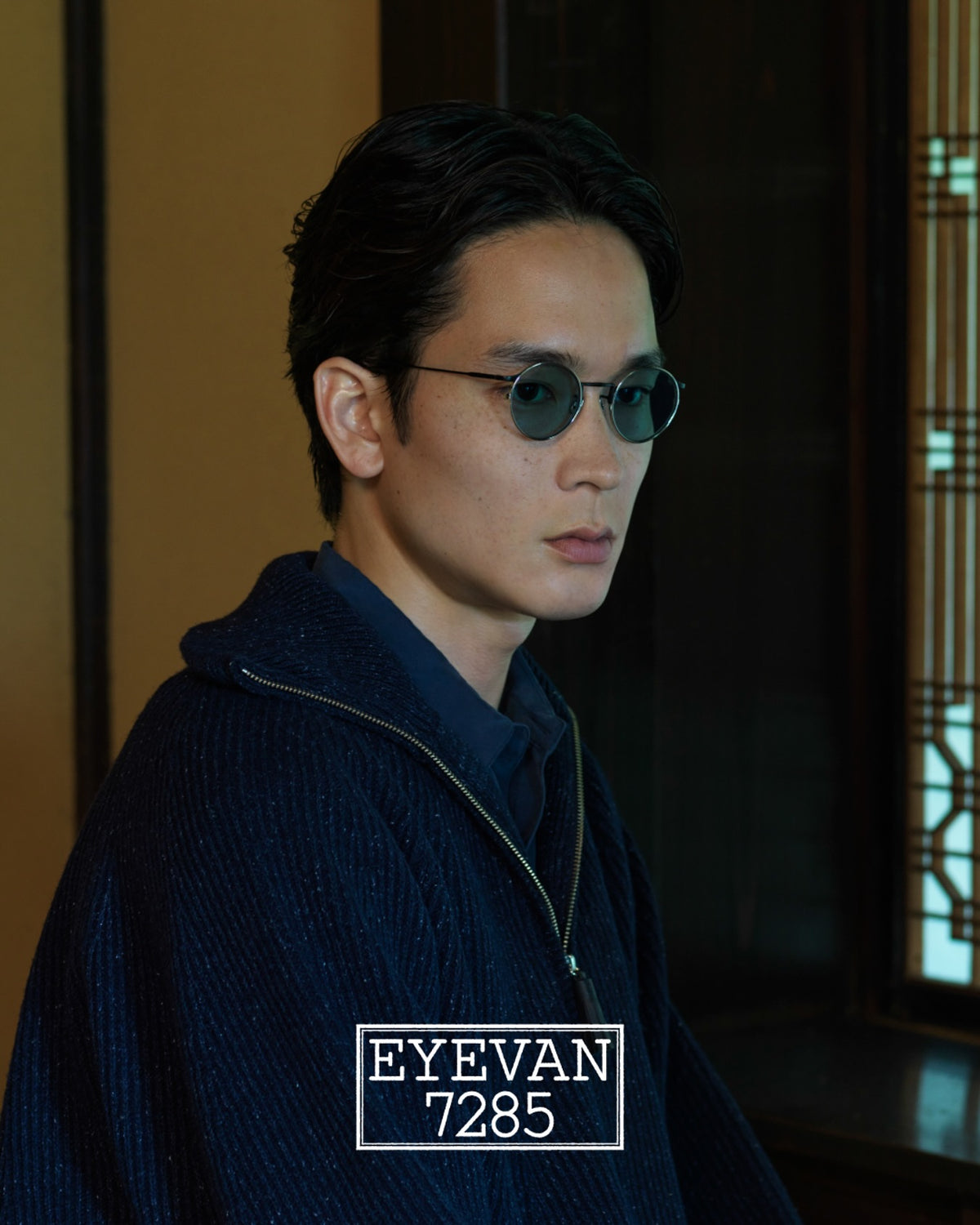 Eyevan 7285 1096 worn – official photo Eyevan 7285