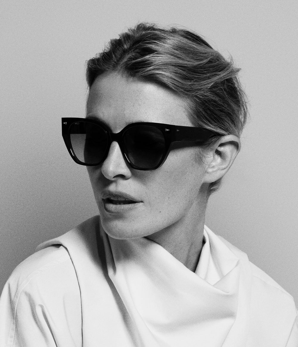 Ahlem - Marguerite - Yellow Turtle / Smoke Gradient