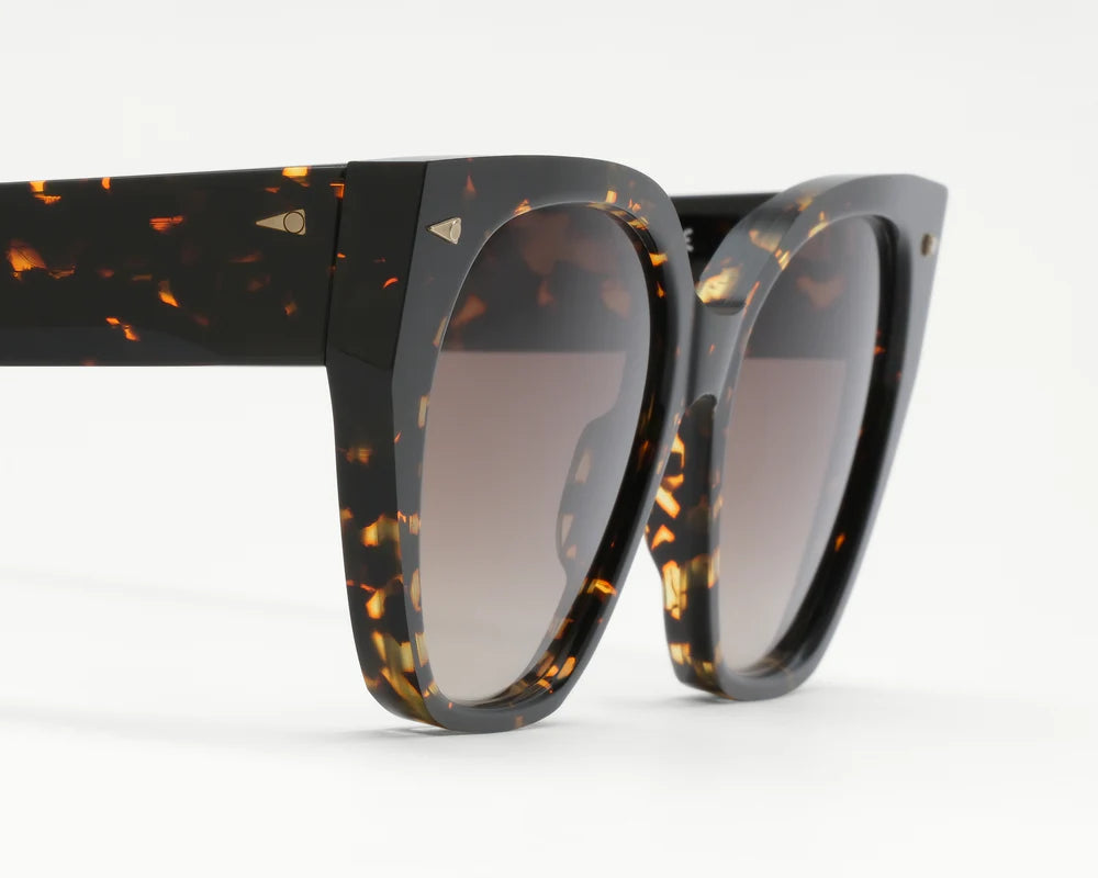 Ahlem - Marguerite - Yellow Turtle / Smoke Gradient