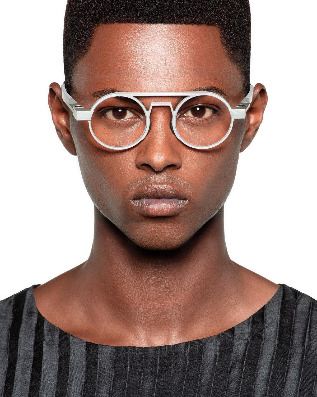 VAVA WL0018 Silver worn – official photo VAVA