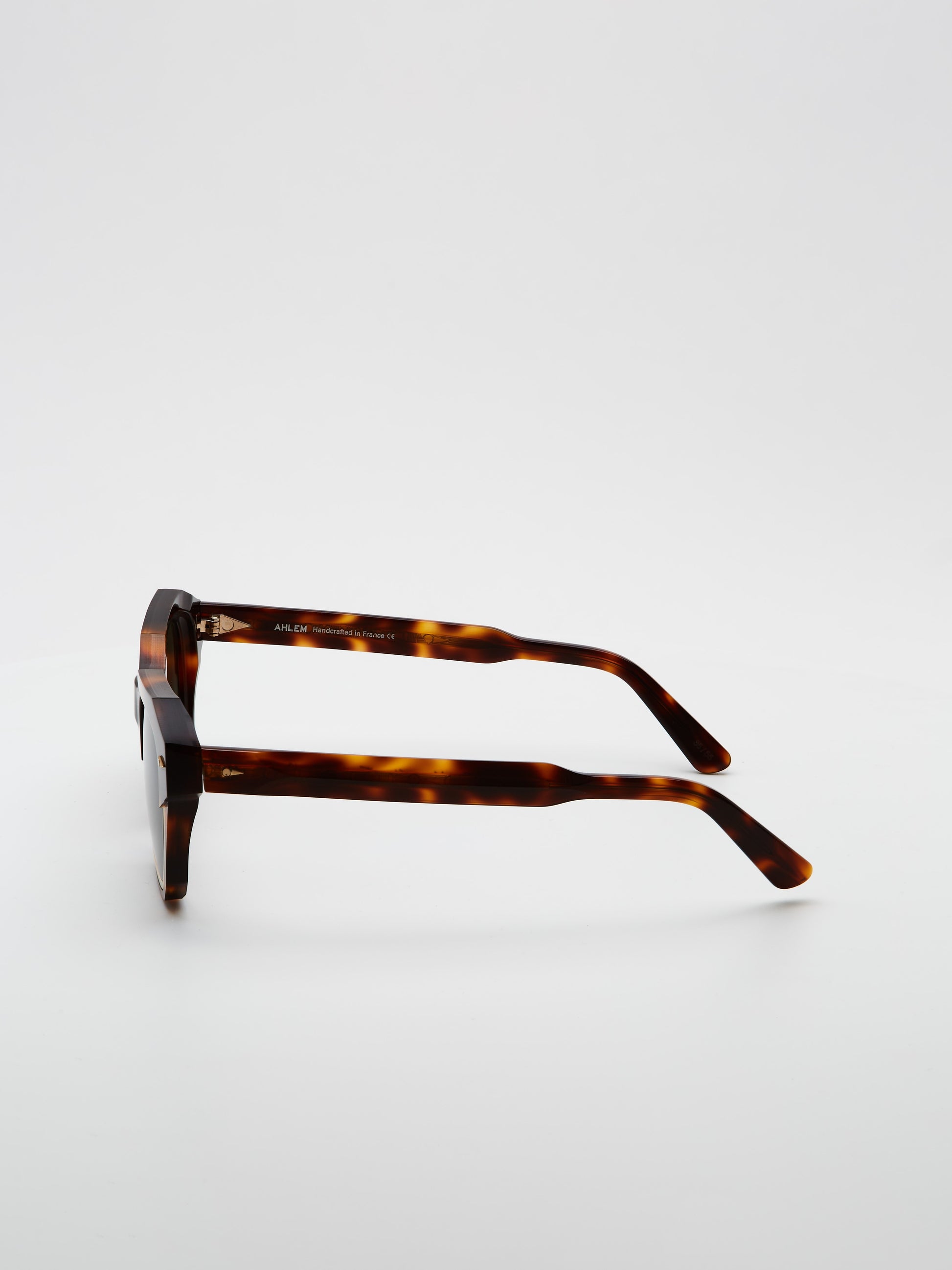 Ahlem Pont Marie x Globe Specs *Limited Edition