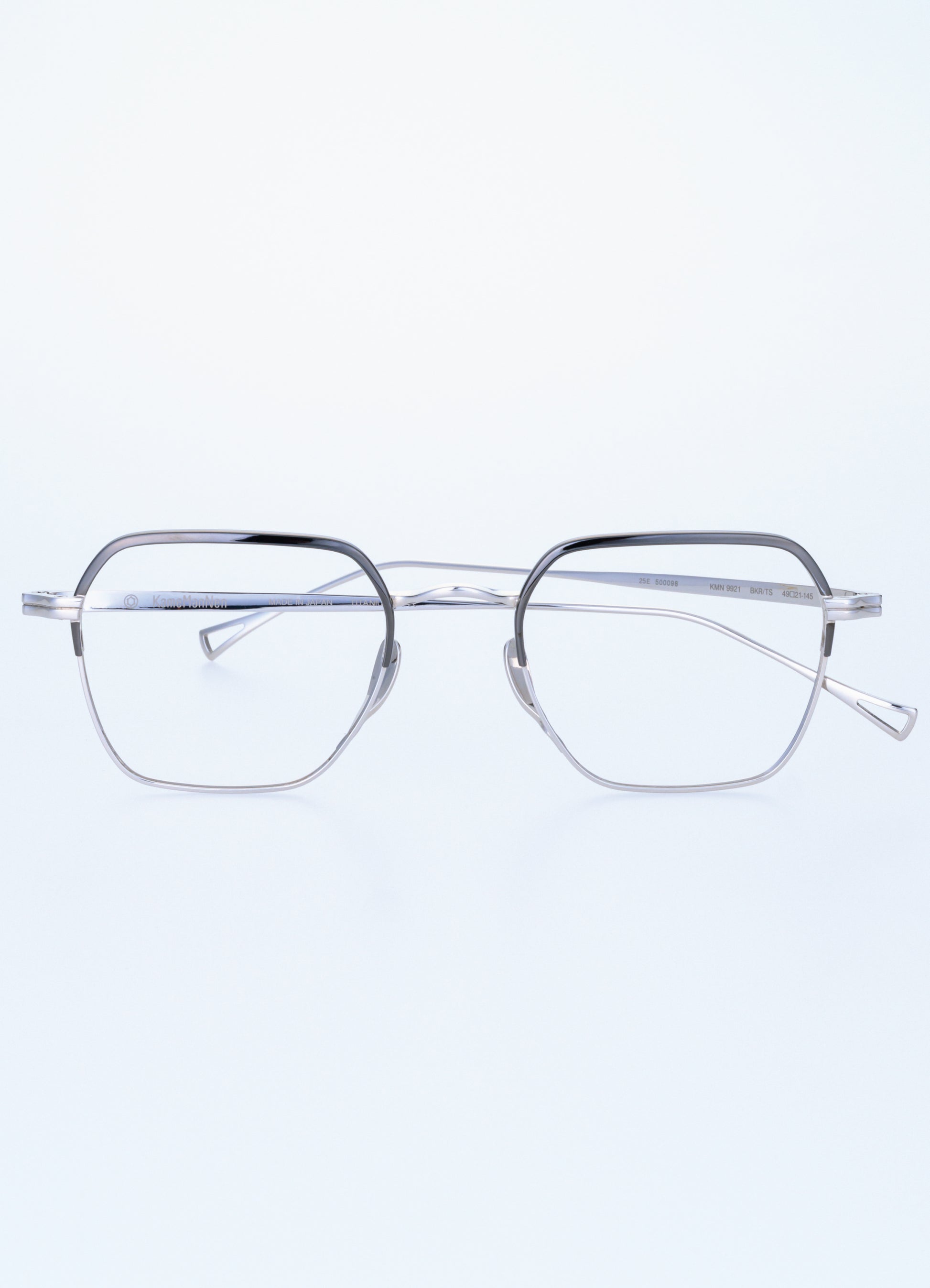 KameManNen, kmn 152 - Silver