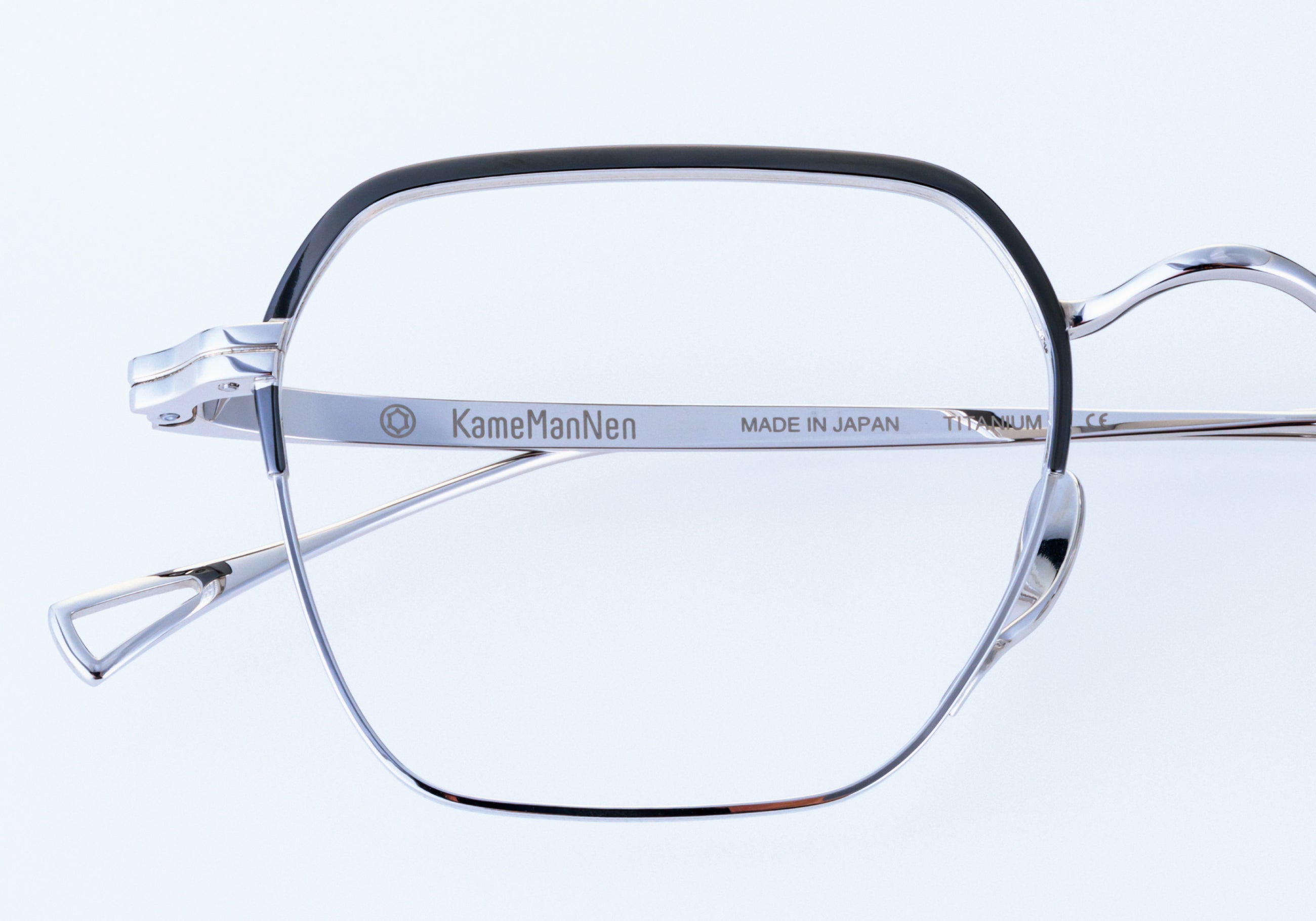 KameManNen, kmn 152 - Silver