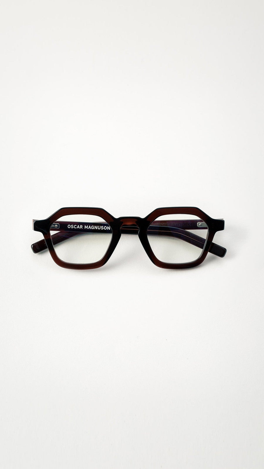 Oscar Magnuson | Batty | Toga Red