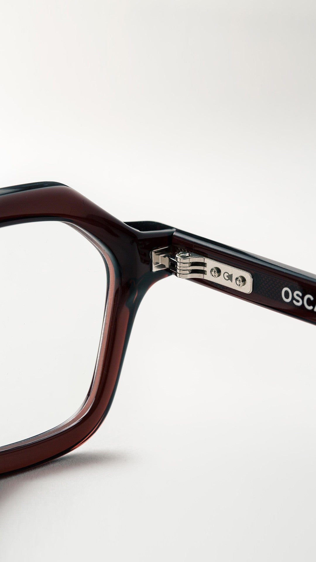 Oscar Magnuson Batty - Toga Red