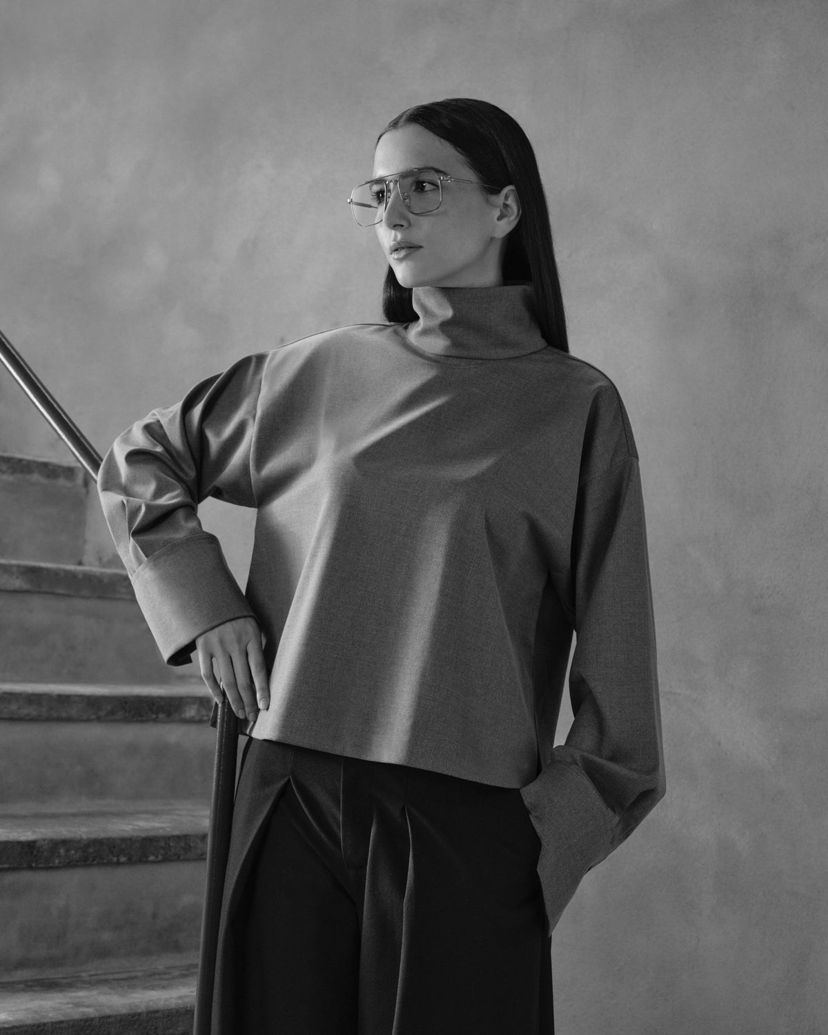 AKONI Atlas worn – shape worn, different colour