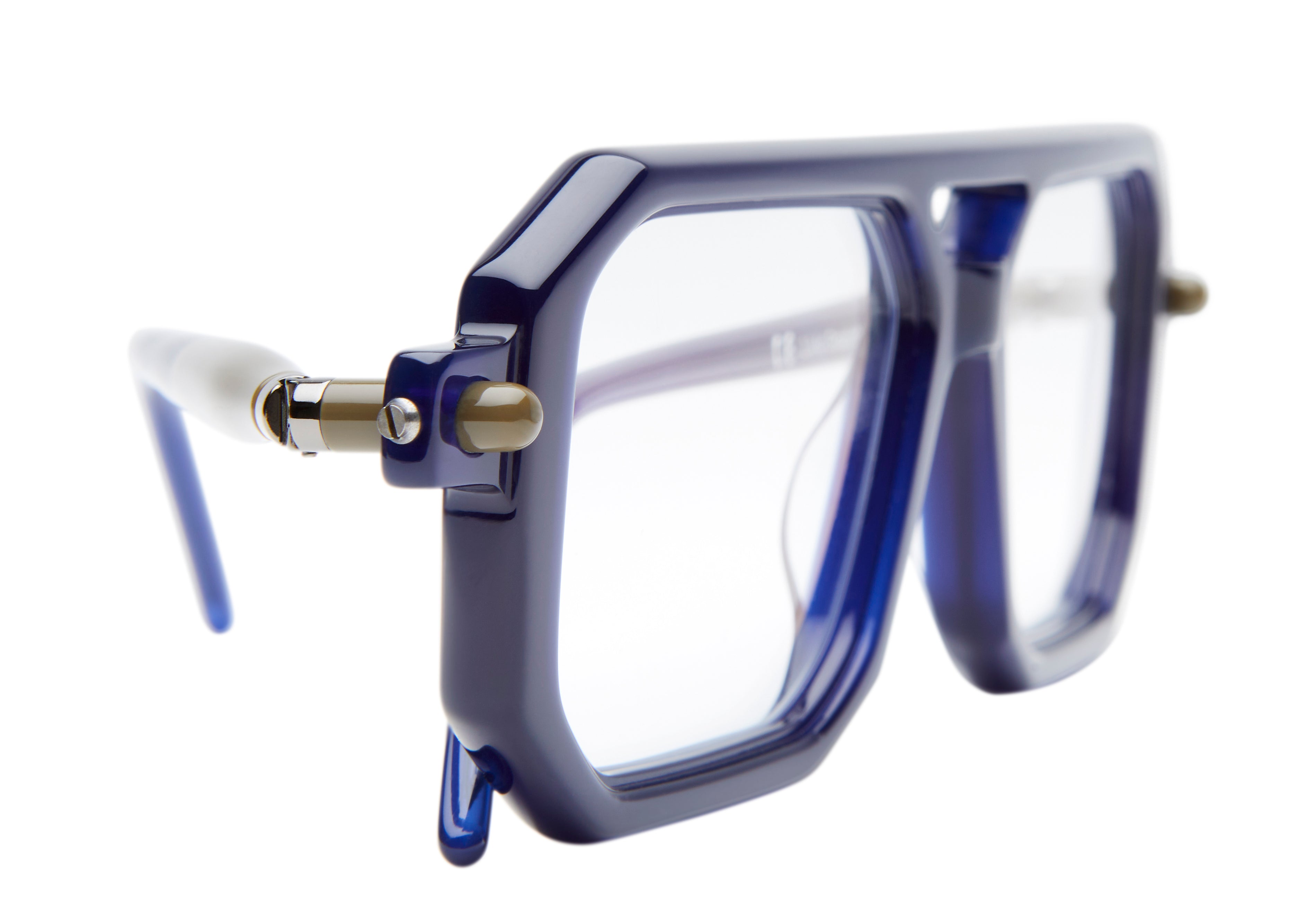 Kuboraum Mask P8 - Havana