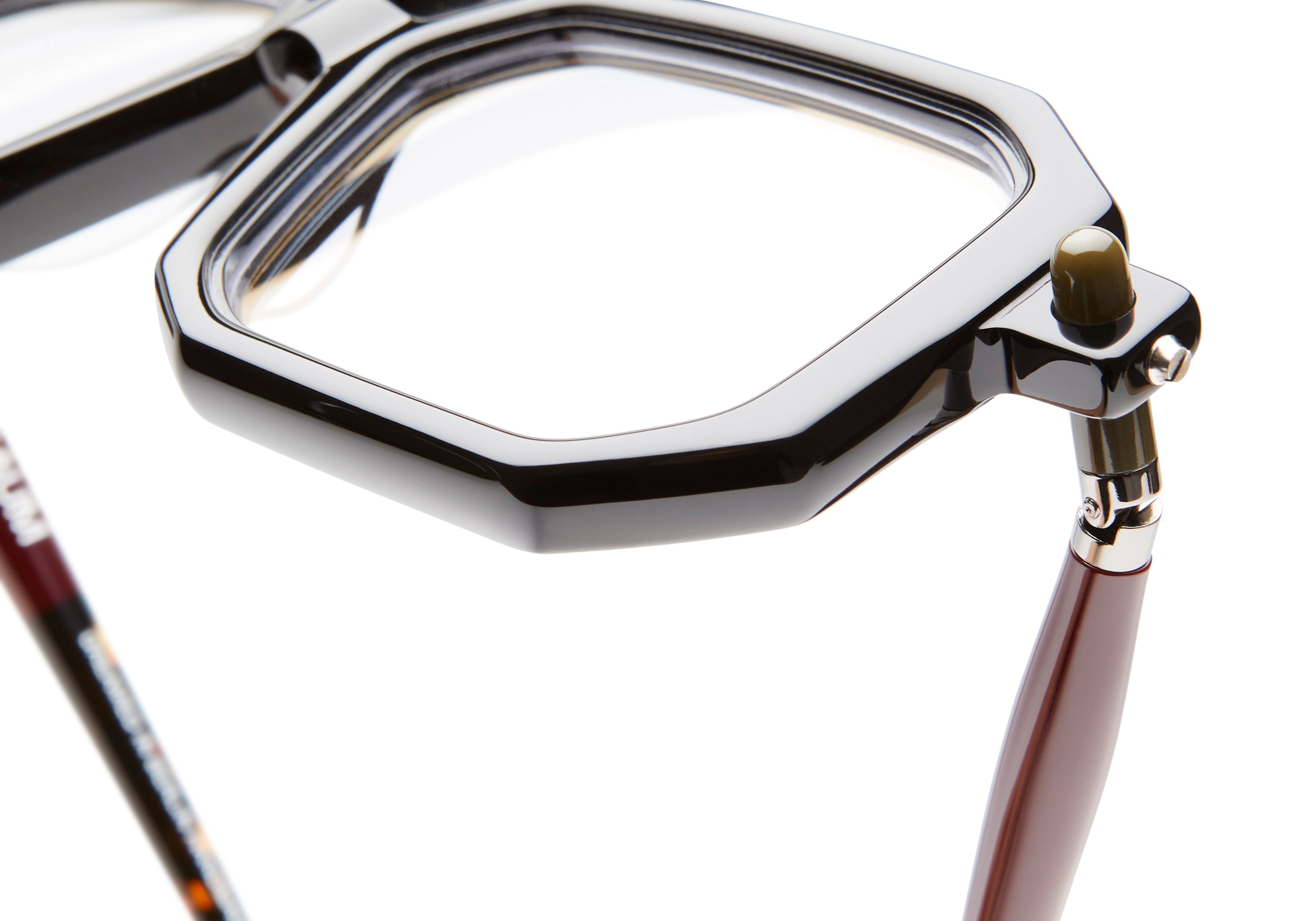 Kuboraum Mask P8 - Havana