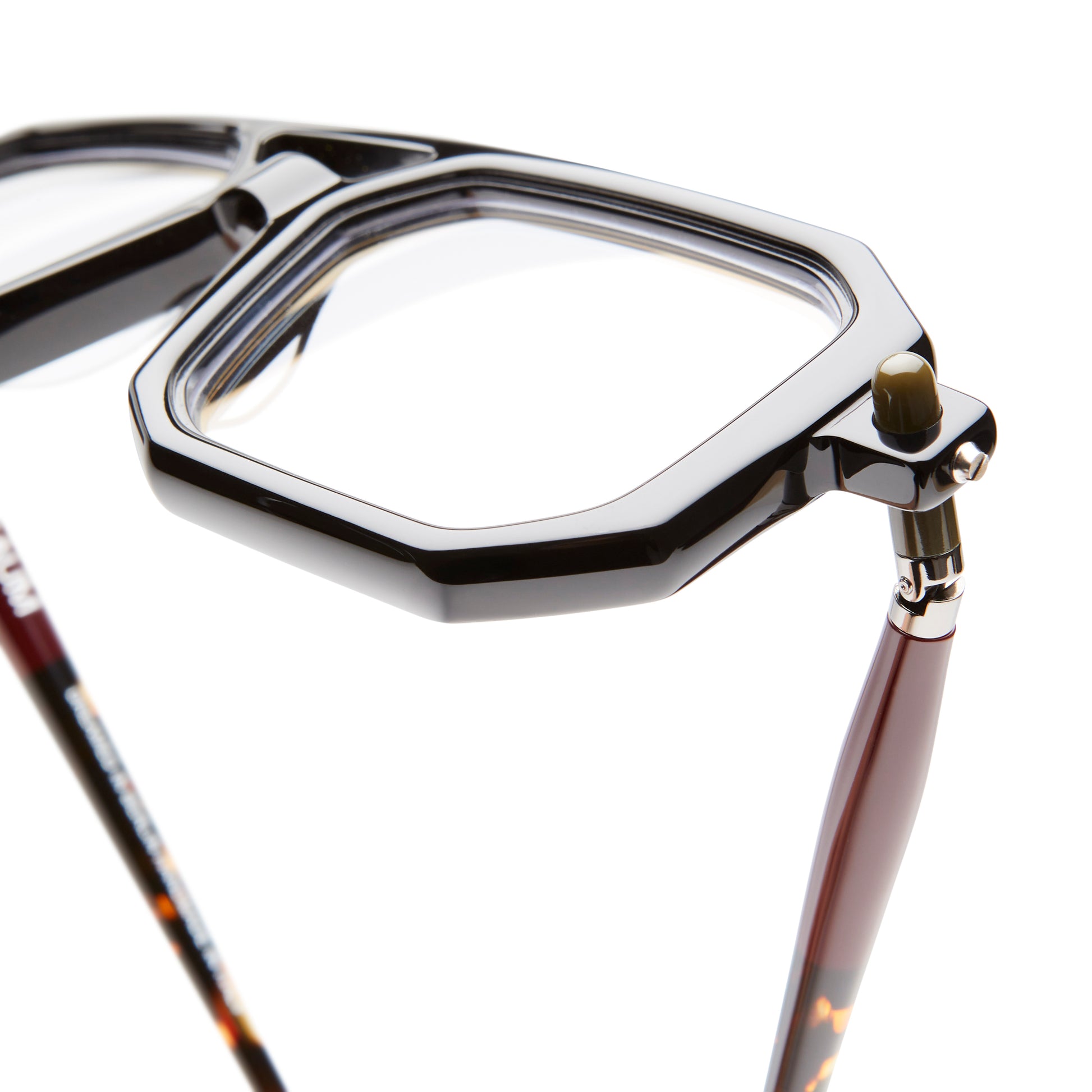 Kuboraum Mask P8 - Havana