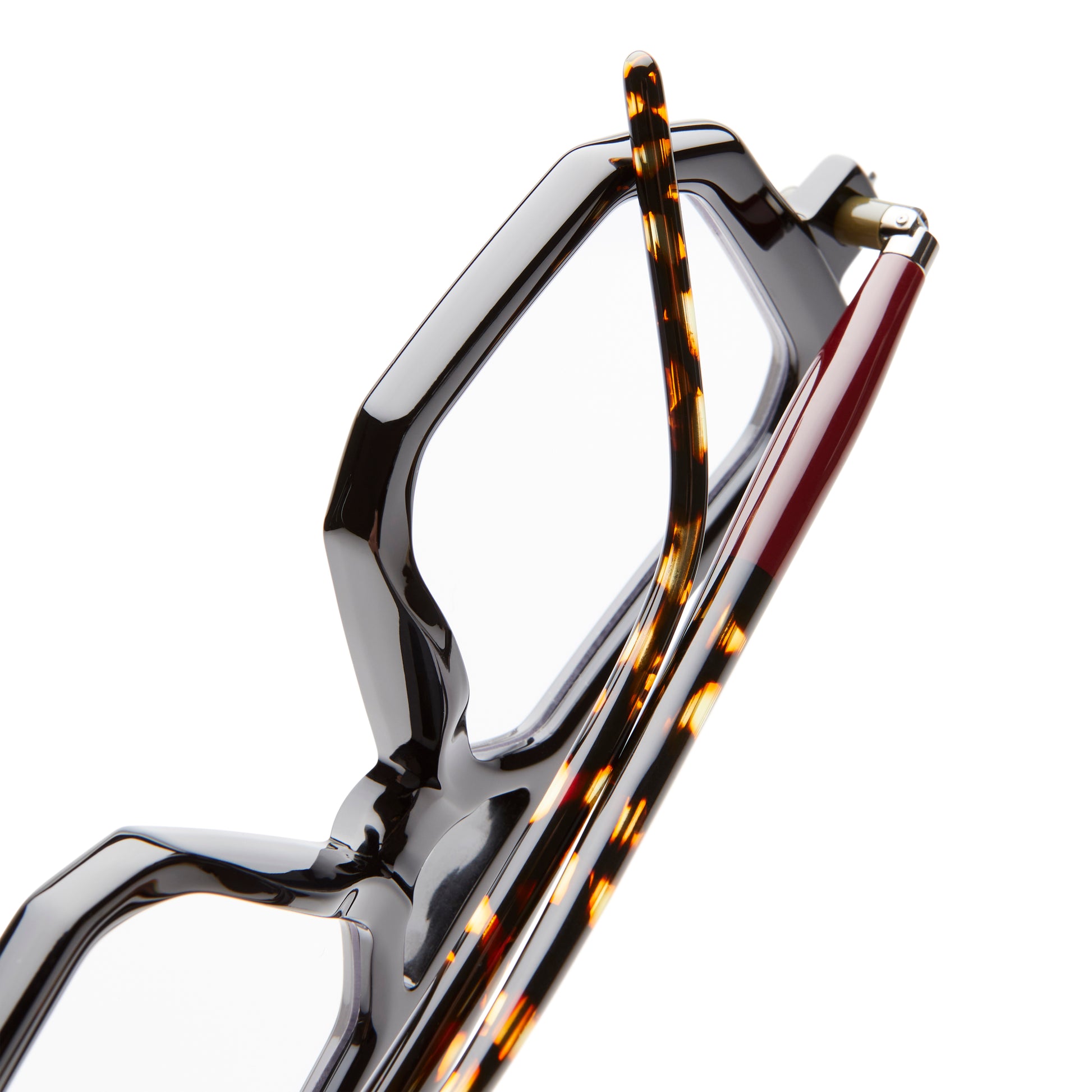 Kuboraum Mask P8 - Havana