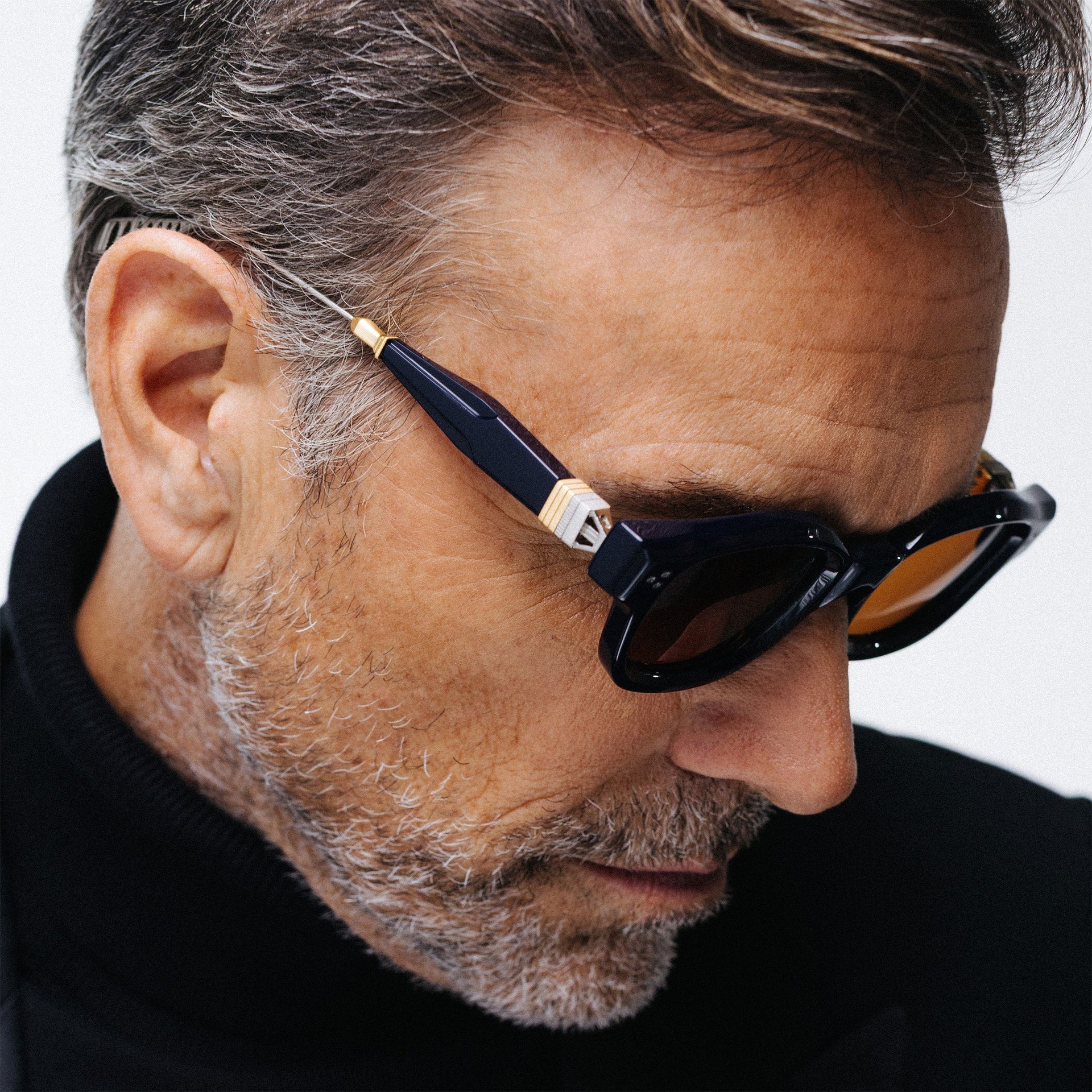 T HENRI | V2 | Asteroid (Black) | Microproduction of 199 pieces