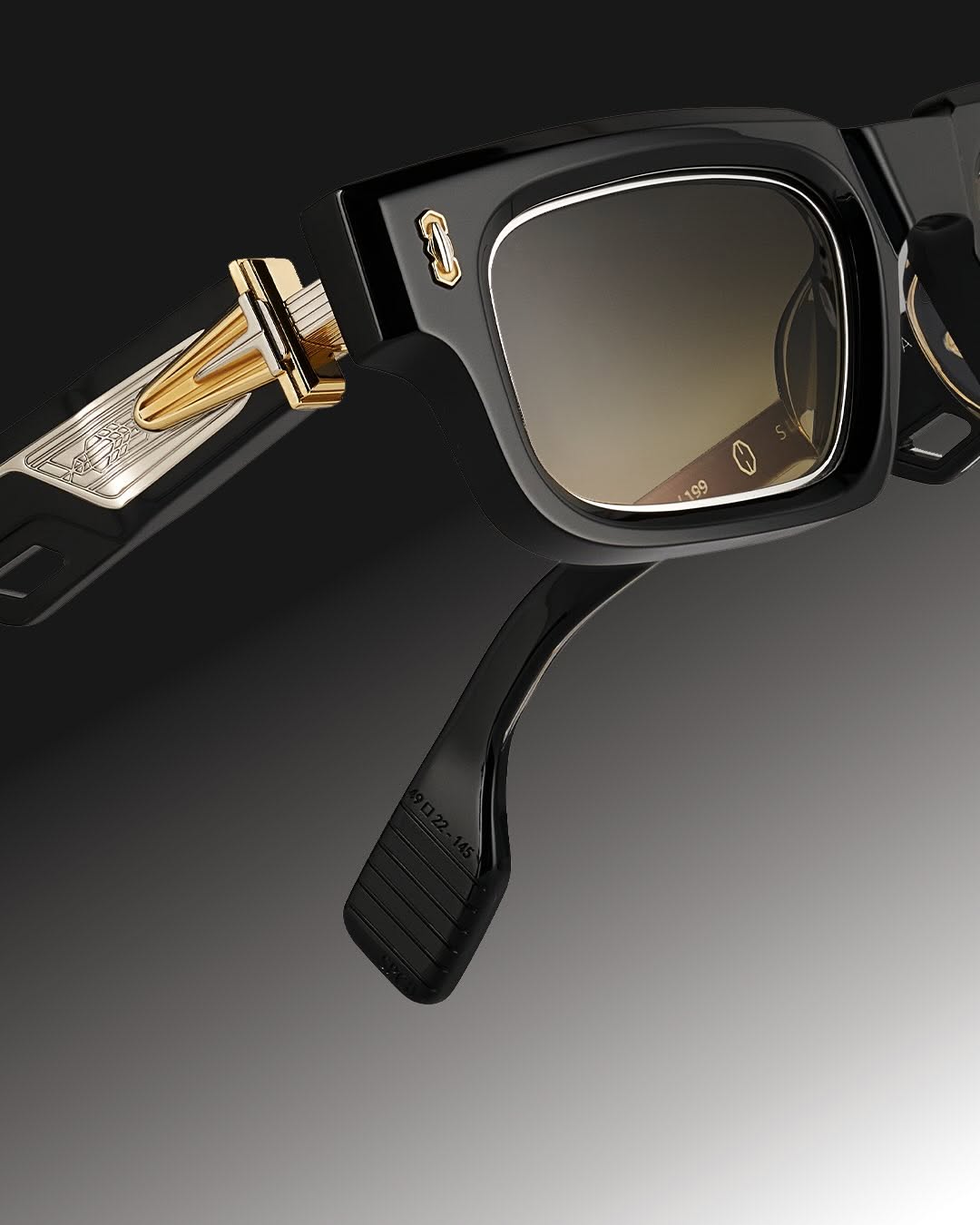 T HENRI | Superleggera | Shadow II 1 of 199 pieces