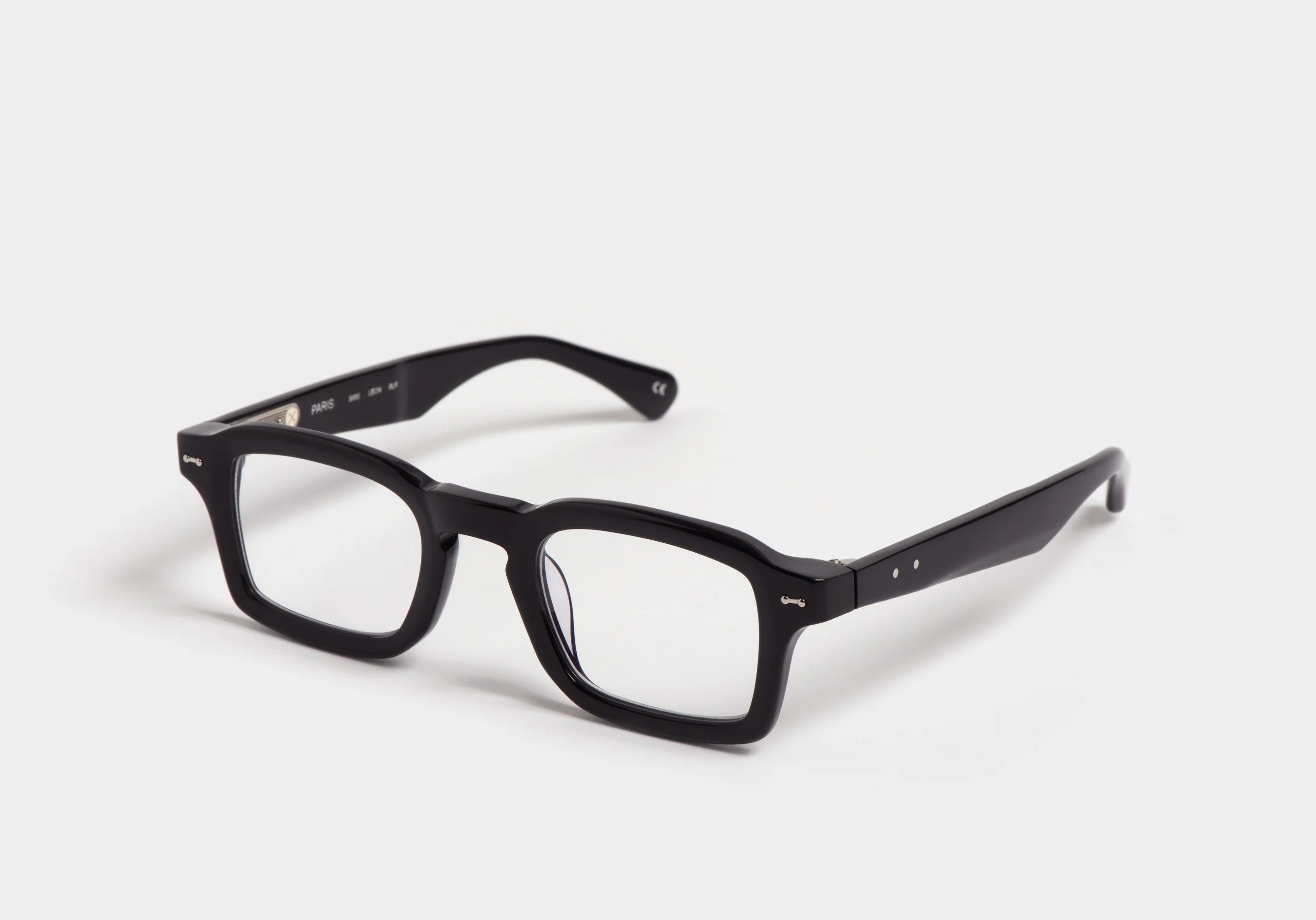 Peter and May | Leon | Black