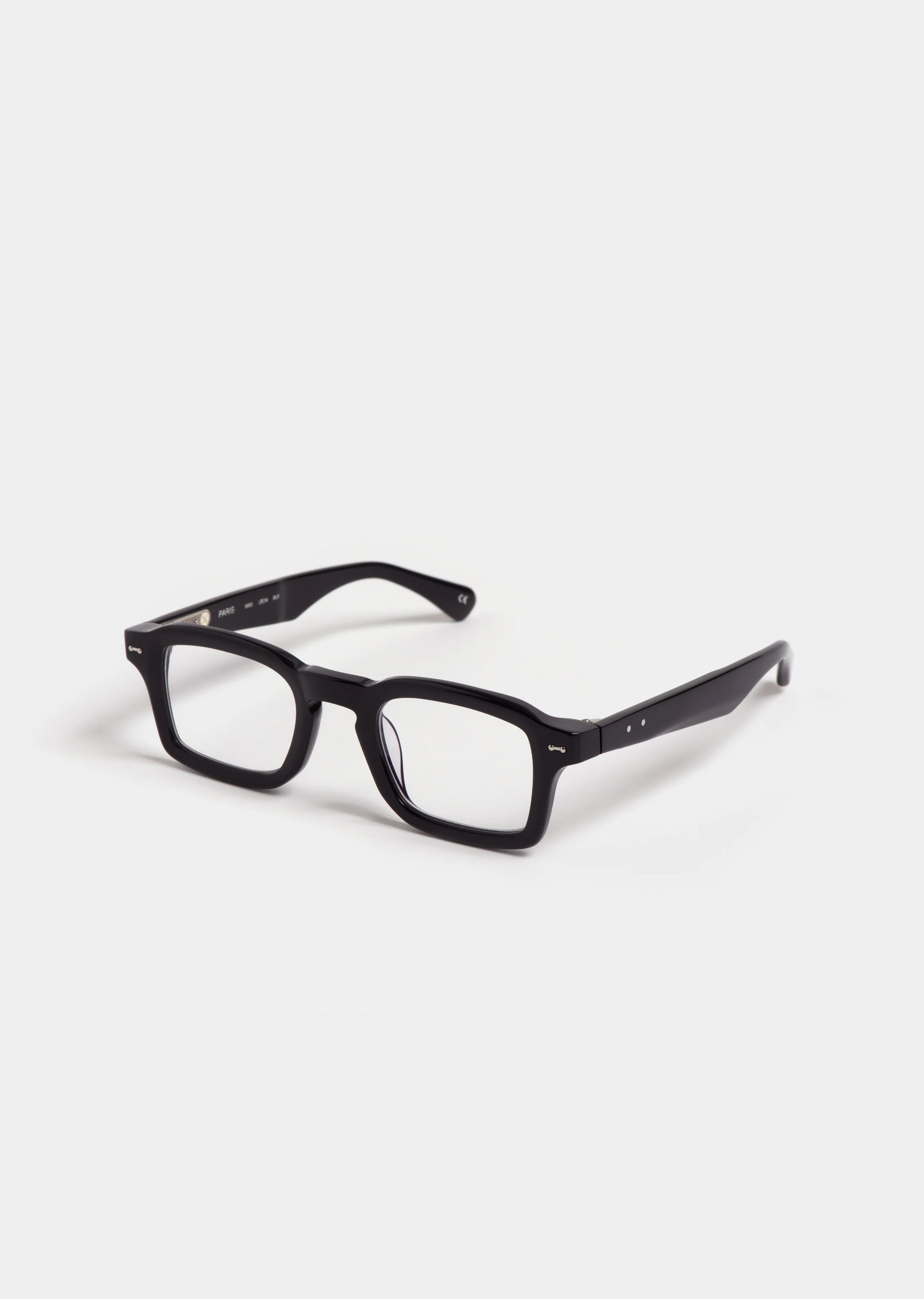 Peter and May | Leon | Black