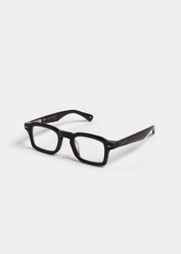 Peter and May | Leon | Black