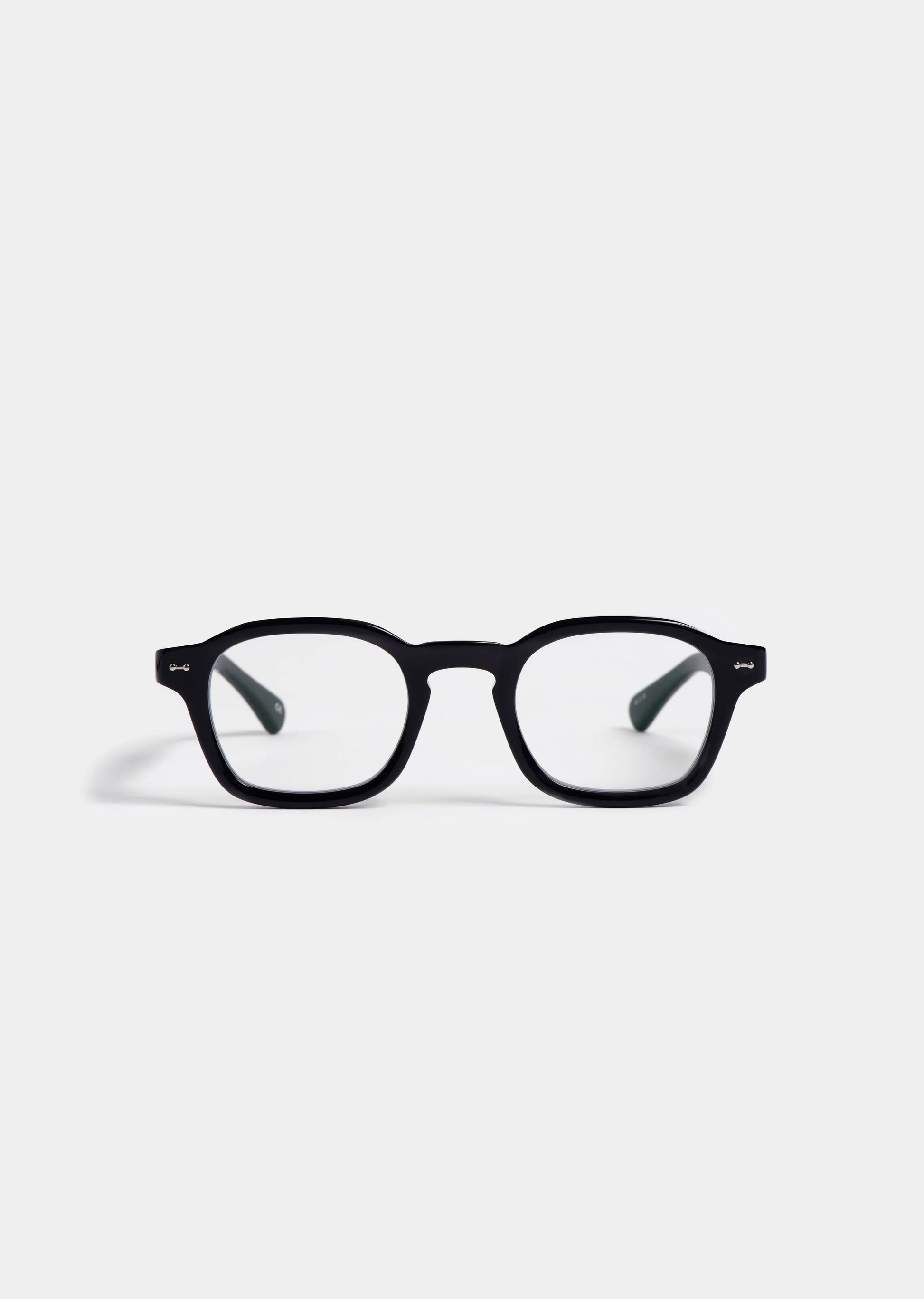 Peter and May | Hero | Black