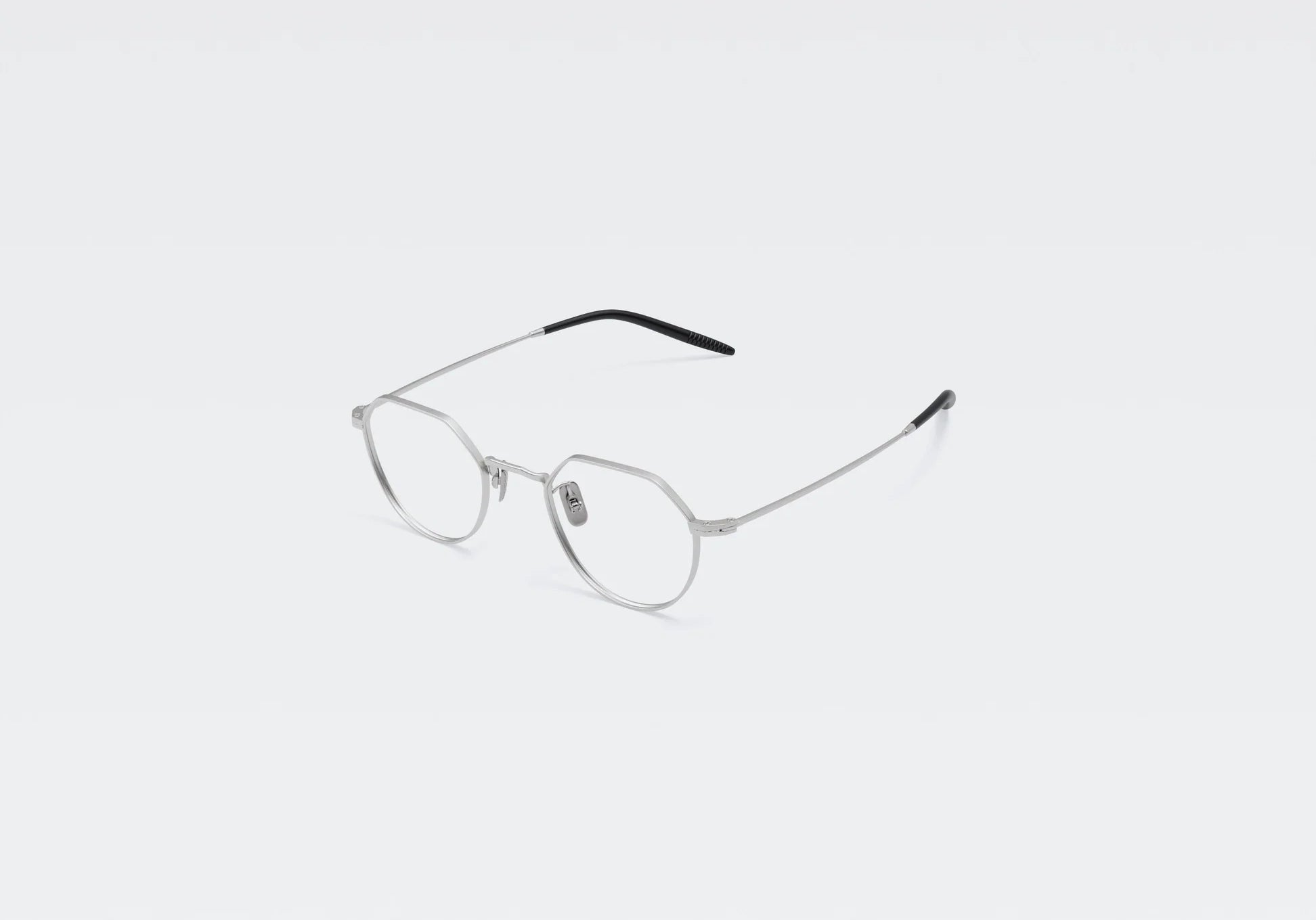Cubitts | Wakefield | Brushed Silver M