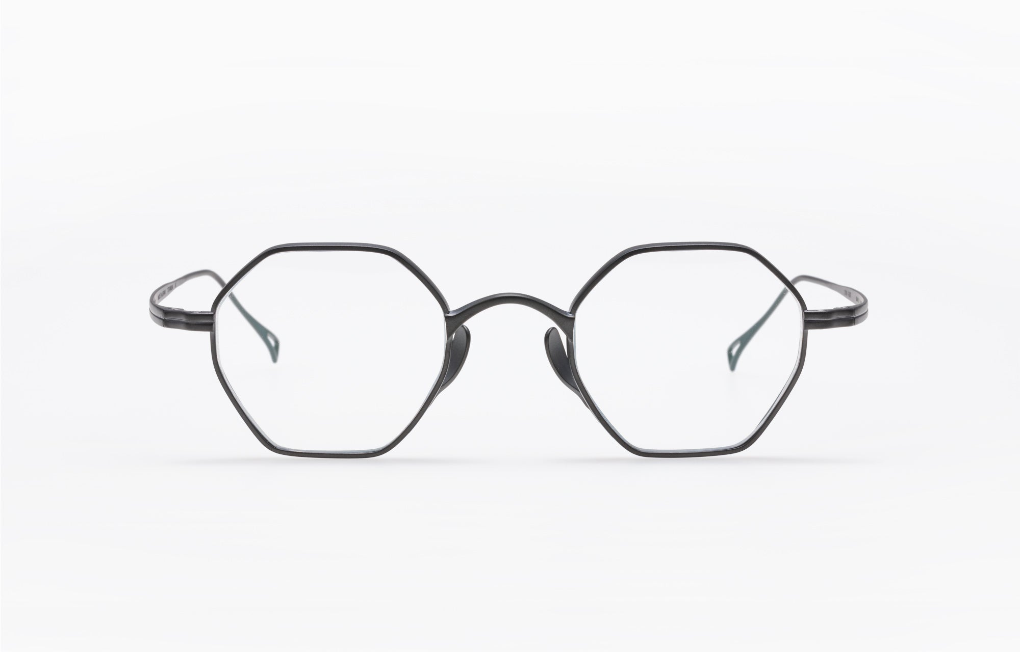 KameManNen, kmn 152 - Silver