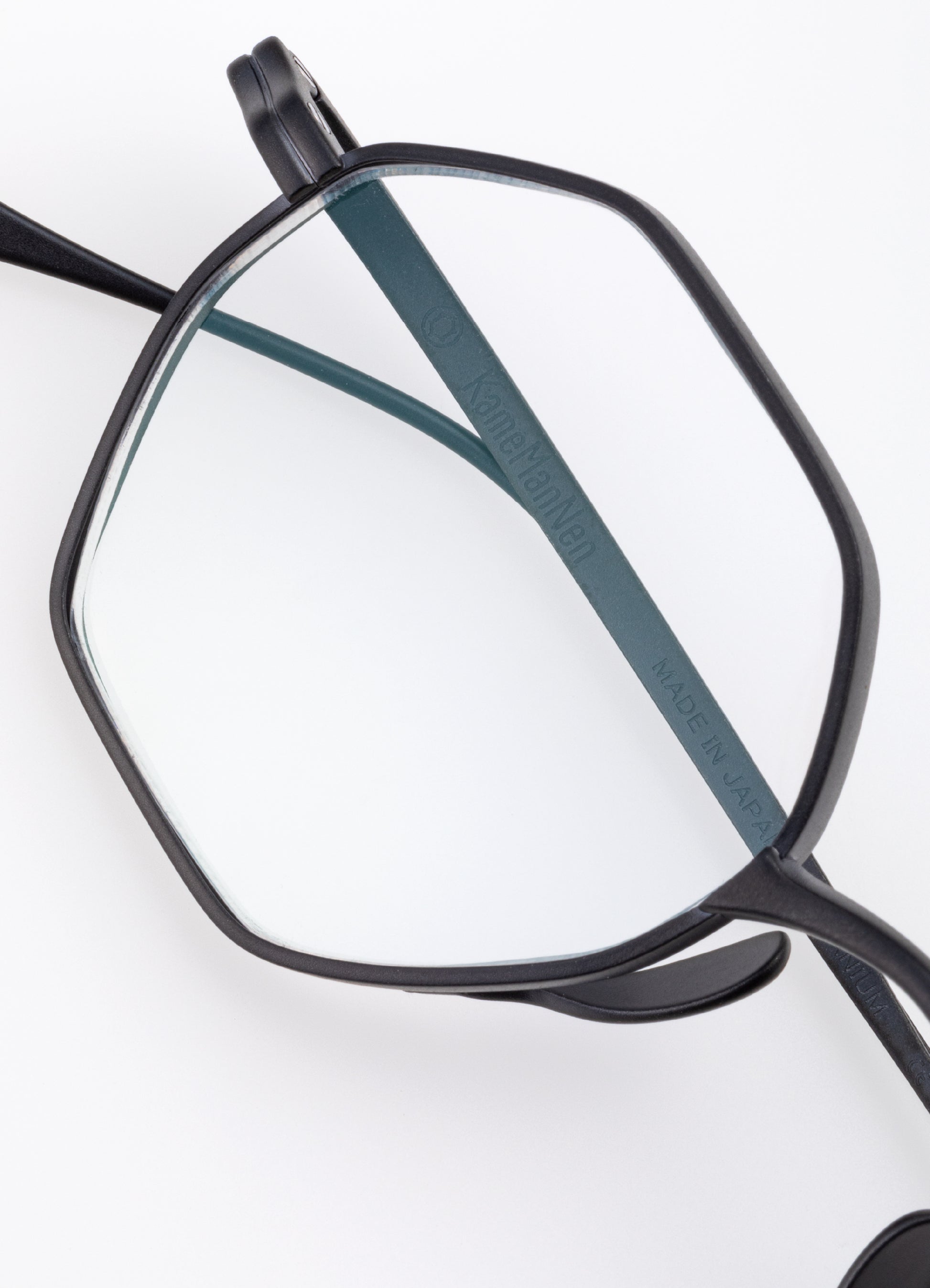 KameManNen, kmn 152 - Silver