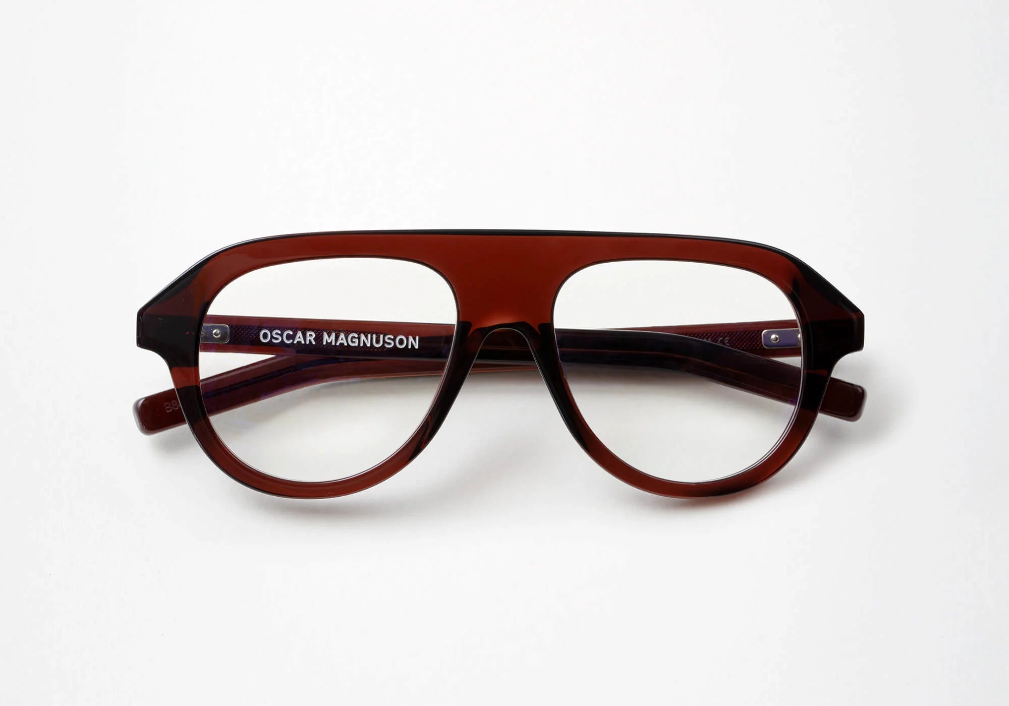 Oscar Magnuson Sidney OM.2 - Toga Red