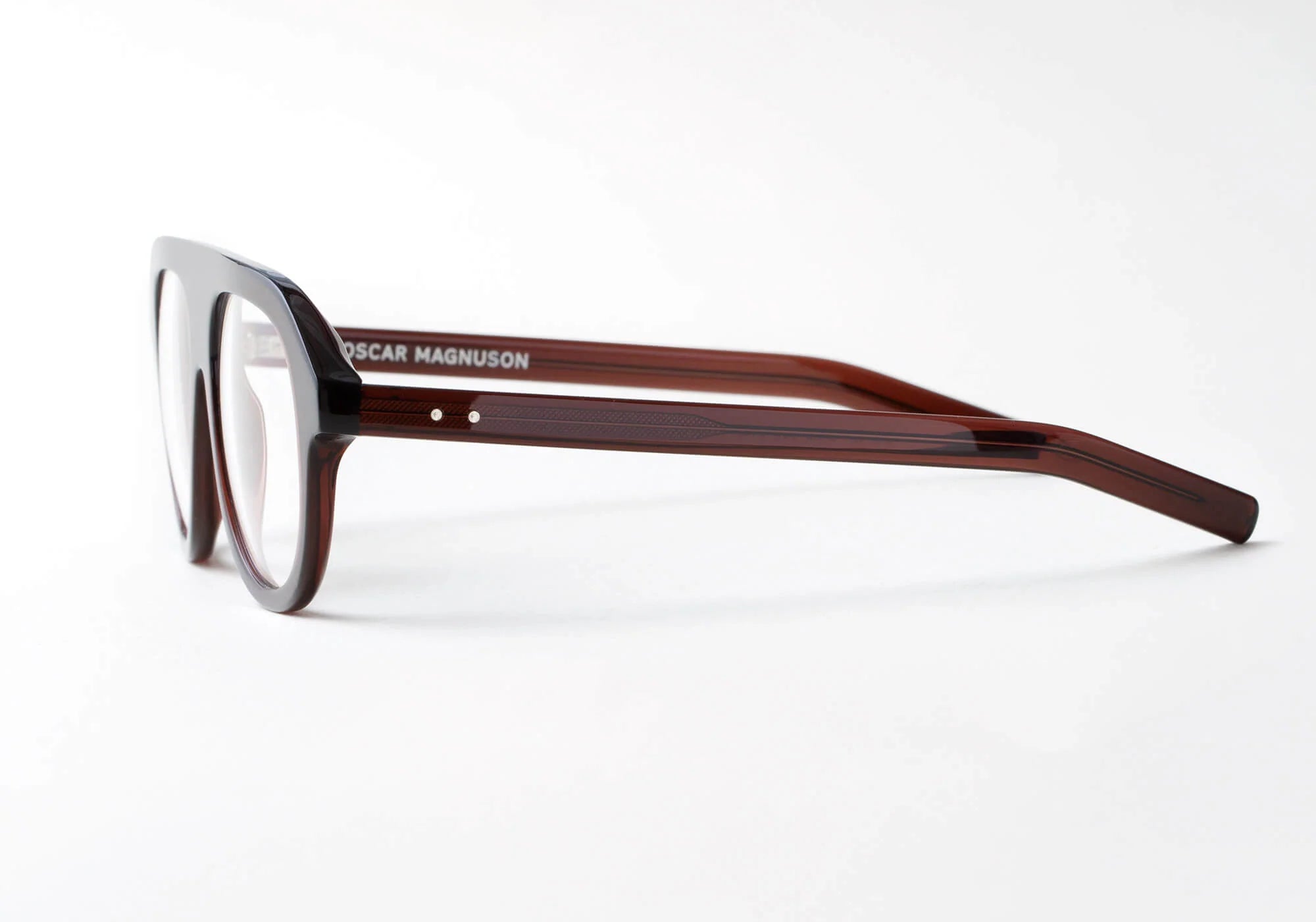 Oscar Magnuson Sidney OM.2 - Toga Red